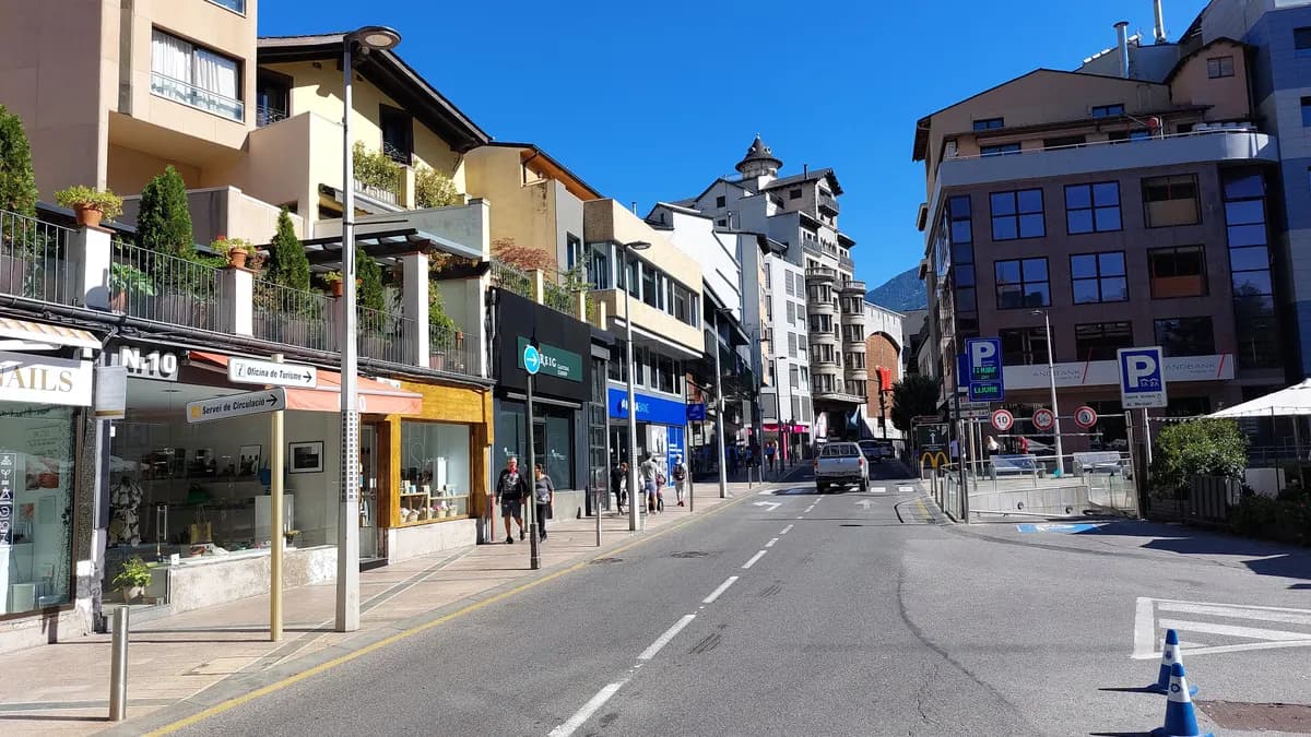 Avinguda Meritxell, Andorra la Vella's main commercial street