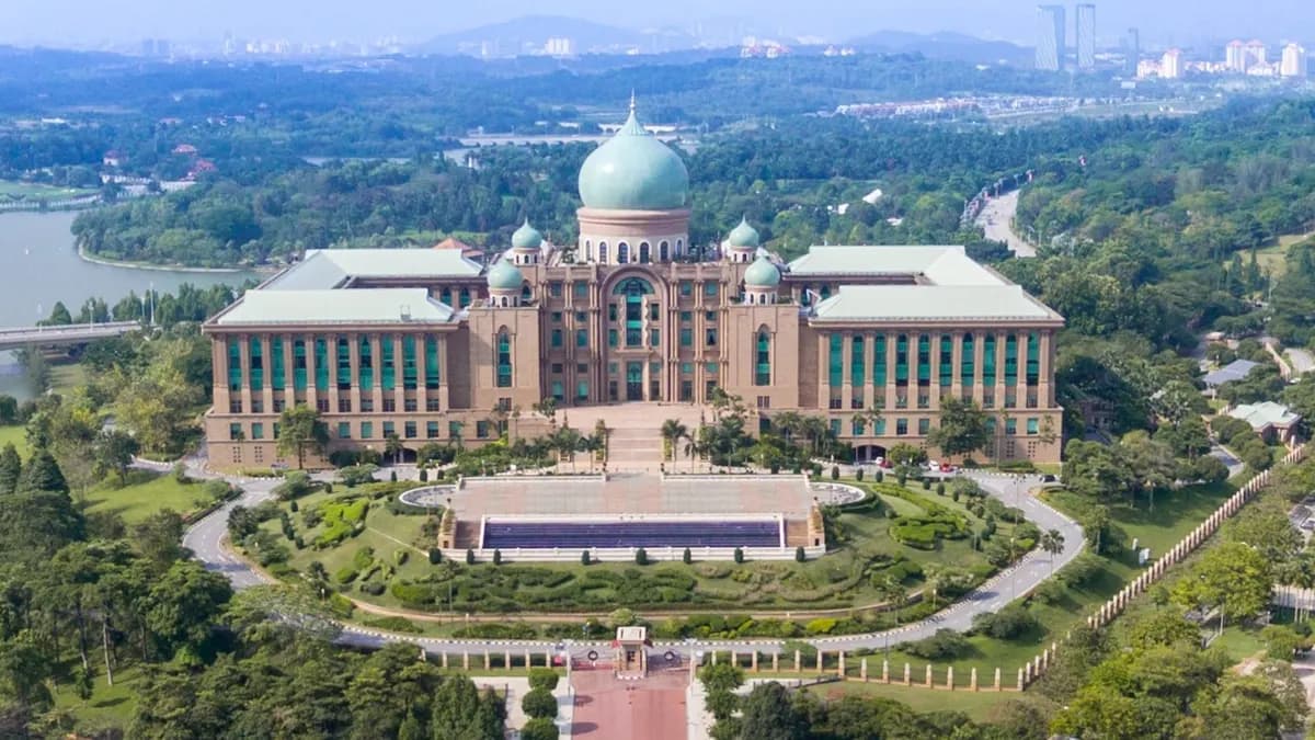 Perdana Putra, the Prime Minister's office complex in Putrajaya