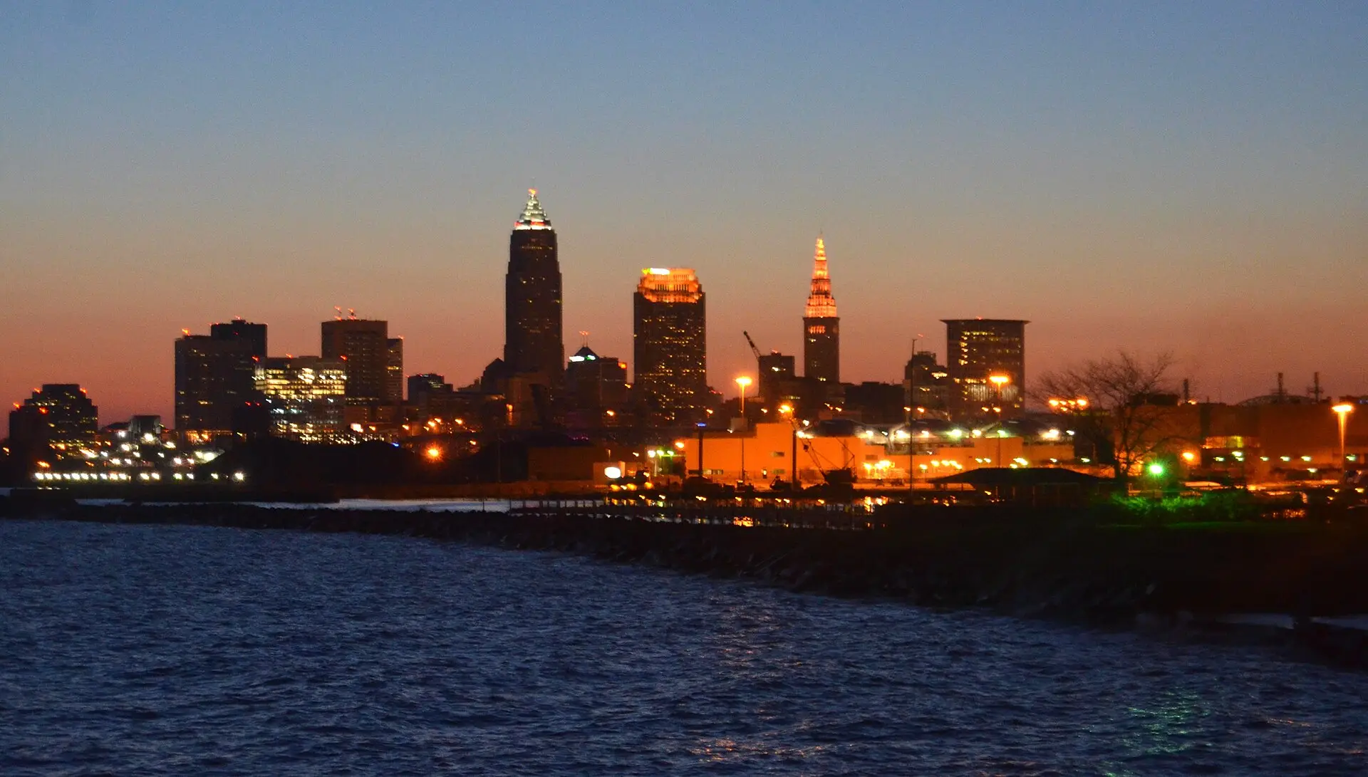 Cleveland, Ohio skyline at sunrise from Edgewater Park