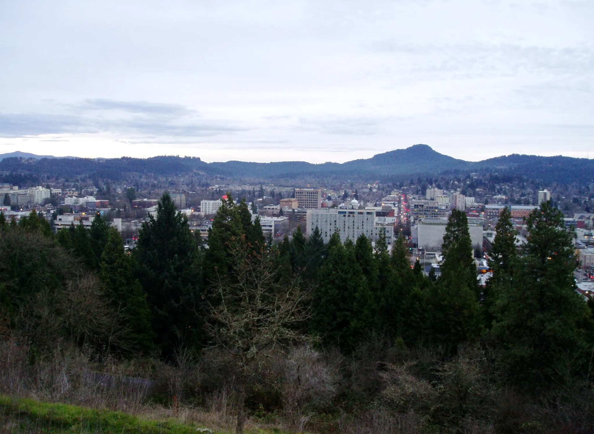 Eugene, Oregon skyline
