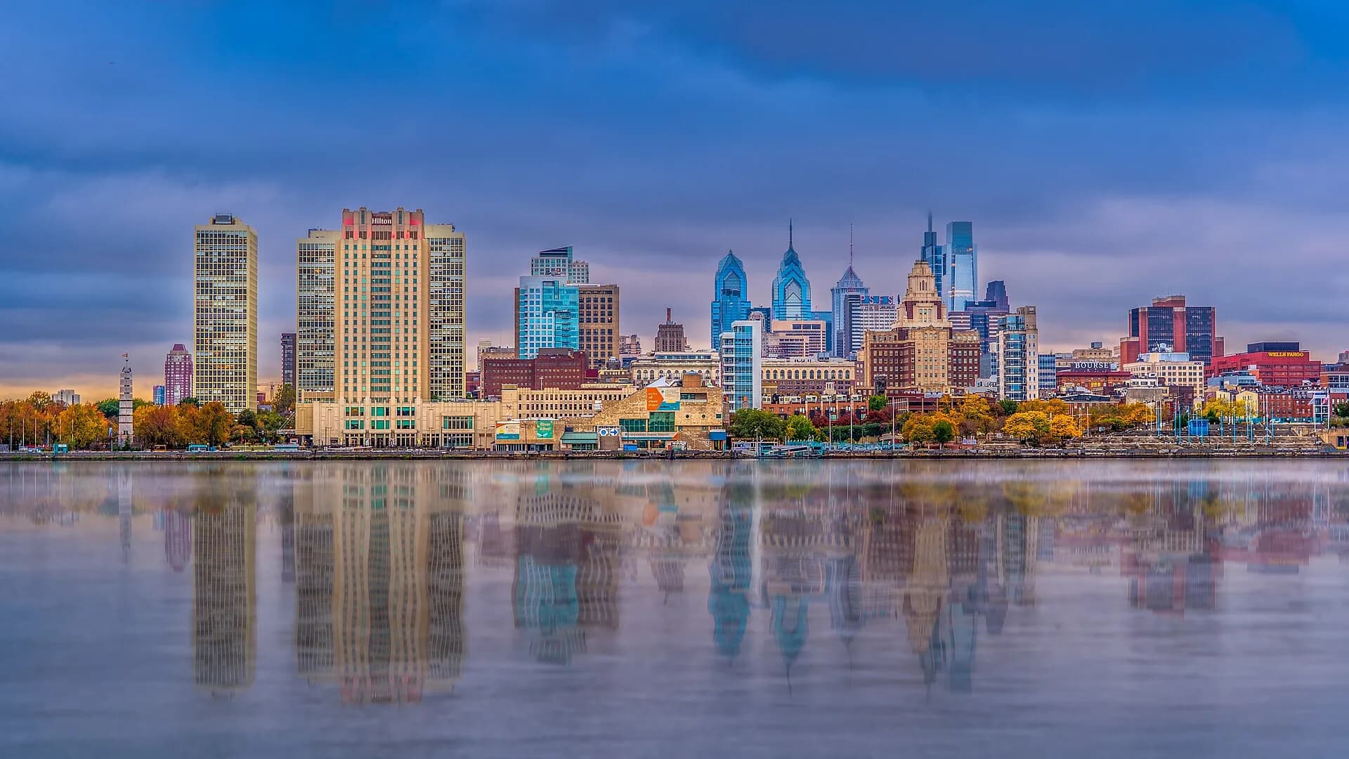 Philadelphia skyline panorama