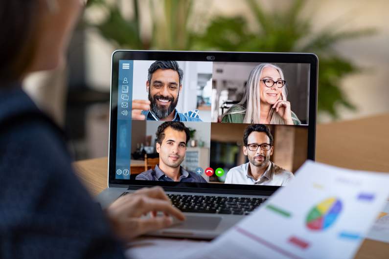 managing remote workers