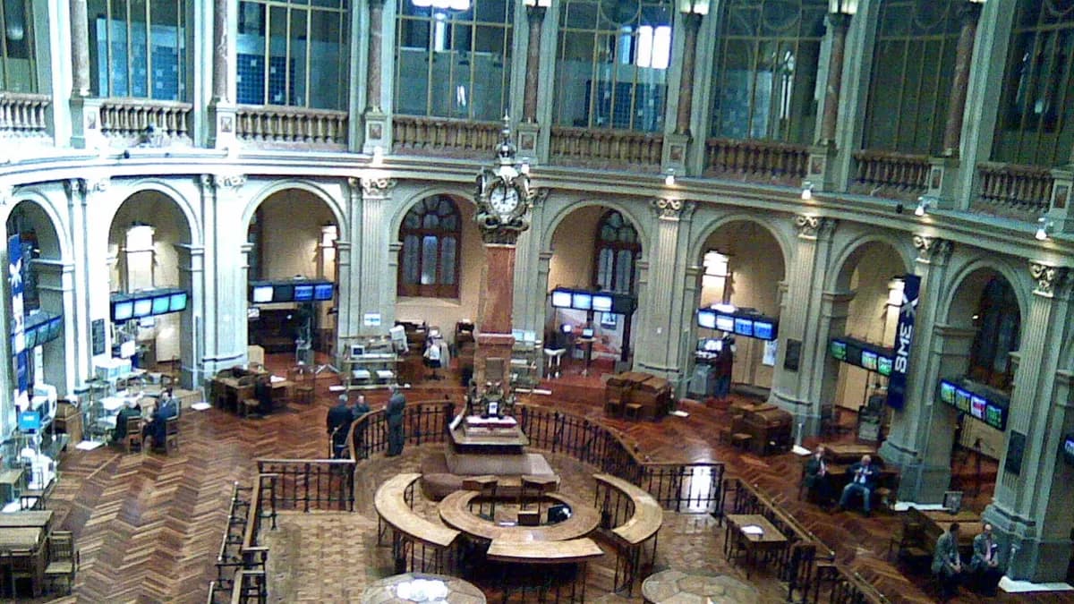 Interior of the Bolsa de Madrid stock exchange building