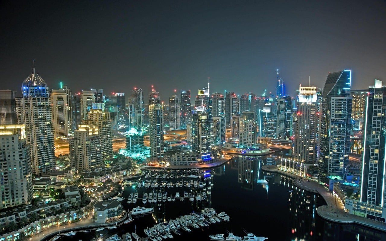 dubai skyscrapers high rises 256585